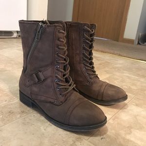 ‼️CLOSET DOWNSIZE‼️Rampage combat boots. Size 7